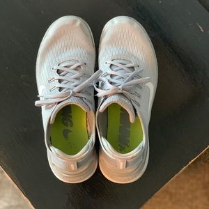 Womens Nike Free RN